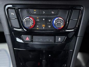 VAUXHALL MOKKA X 1.4i Turbo Design Nav SUV 5dr Petrol Auto Euro 6 (140 ps)
