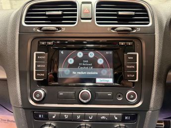 VOLKSWAGEN GOLF 2.0 TSI R Cabriolet 2dr Petrol DSG Euro 5 (265 ps)