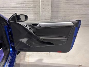 VOLKSWAGEN GOLF 2.0 TSI R Cabriolet 2dr Petrol DSG Euro 5 (265 ps)