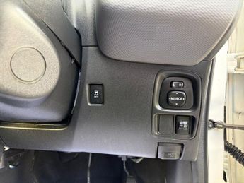 PEUGEOT 108 1.0 Allure Hatchback 5dr Petrol Manual Euro 6 (72 ps)