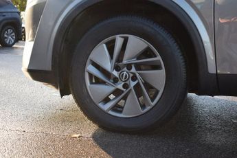 NISSAN QASHQAI 1.3 DIG-T MHEV Acenta Premium SUV 5dr Petrol Hybrid XTRON Euro 6