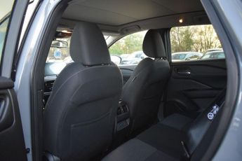 NISSAN QASHQAI 1.3 DIG-T MHEV N-Connecta SUV 5dr Petrol Hybrid XTRON Euro 6 (s/