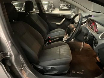 FORD FIESTA 1.4 Titanium Hatchback 5dr Petrol Automatic (154 g/km, 94 bhp)