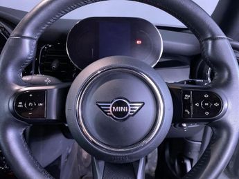 MINI Electric Hatch Cooper SE 32.6kWh Level 2 Hatchback 3dr Electric Auto (184 ps)