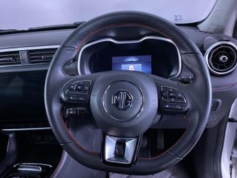 MG MG ZS 72.6kWh Trophy Connect Long Range SUV 5dr Electric Auto (156 ps)