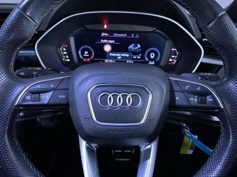AUDI Q3 1.5 TFSI CoD 35 Black Edition SUV 5dr Petrol S Tronic Euro 6 (s/