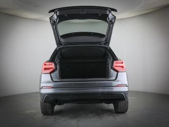 AUDI Q2 1.6 TDI 30 S line SUV 5dr Diesel S Tronic Euro 6 (s/s) (116 ps)