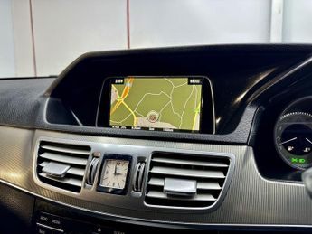 MERCEDES-BENZ E-CLASS 2.1 E220 BlueTEC AMG Night Edition Estate 5dr Diesel G-Tronic+ E