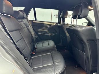 MERCEDES-BENZ E-CLASS 2.1 E220 BlueTEC AMG Night Edition Estate 5dr Diesel G-Tronic+ E