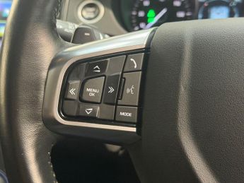 LAND ROVER DISCOVERY SPORT 2.0 TD4 Landmark SUV 5dr Diesel Auto 4WD Euro 6 (s/s) (180 ps)