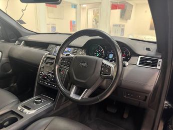 LAND ROVER DISCOVERY SPORT 2.0 TD4 Landmark SUV 5dr Diesel Auto 4WD Euro 6 (s/s) (180 ps)