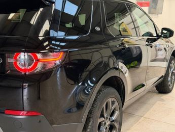 LAND ROVER DISCOVERY SPORT 2.0 TD4 Landmark SUV 5dr Diesel Auto 4WD Euro 6 (s/s) (180 ps)