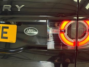 LAND ROVER DISCOVERY SPORT 2.0 TD4 Landmark SUV 5dr Diesel Auto 4WD Euro 6 (s/s) (180 ps)