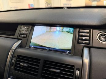 LAND ROVER DISCOVERY SPORT 2.0 TD4 Landmark SUV 5dr Diesel Auto 4WD Euro 6 (s/s) (180 ps)