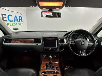 VOLKSWAGEN TOUAREG 3.0 TDI V6 BlueMotion Tech SE SUV 5dr Diesel Tiptronic 4WD Euro 