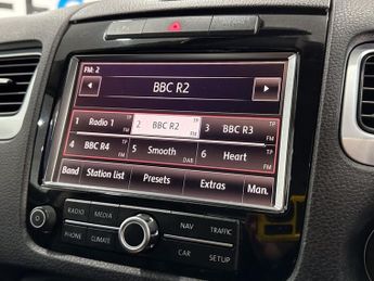 VOLKSWAGEN TOUAREG 3.0 TDI V6 BlueMotion Tech SE SUV 5dr Diesel Tiptronic 4WD Euro 