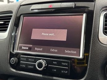 VOLKSWAGEN TOUAREG 3.0 TDI V6 BlueMotion Tech SE SUV 5dr Diesel Tiptronic 4WD Euro 