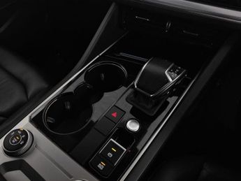 VOLKSWAGEN TOUAREG 3.0 TDI V6 R-Line SUV 5dr Diesel Tiptronic 4Motion Euro 6 (s/s) 