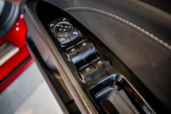 FORD MONDEO 2.0T EcoBoost Titanium Hatchback 5dr Petrol Auto Euro 6 (s/s) (2