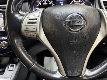 NISSAN QASHQAI 1.6 dCi Tekna SUV 5dr Diesel XTRON 2WD Euro 5 (s/s) (130 ps)