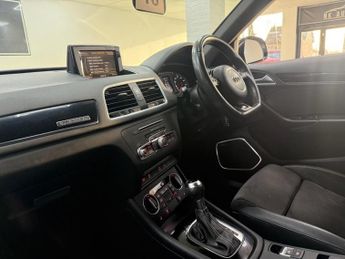 AUDI Q3 2.0 TDI Black Edition SUV 5dr Diesel S Tronic quattro Euro 6 (s/