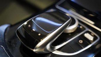 MERCEDES-BENZ C-CLASS 2.1 C220d SE Saloon 4dr Diesel G-Tronic+ Euro 6 (s/s) (170 ps)