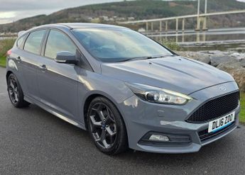 Ford Focus 2.0 TDCi ST-3 Hatchback 5dr Diesel Manual Euro 6 (s/s) (185 ps)