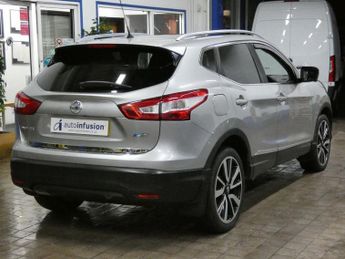 NISSAN QASHQAI 1.6 dCi Tekna SUV 5dr Diesel XTRON 2WD Euro 5 (s/s) (130 ps)