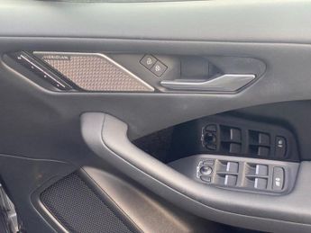 JAGUAR I-PACE 400 90kWh SE SUV 5dr Electric Auto 4WD (400 ps)