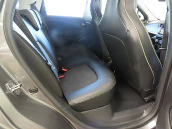 RENAULT ZOE R135 EV50 52kWh Iconic Hatchback 5dr Electric Auto (Boost Charge