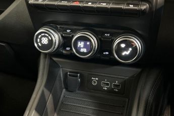 RENAULT ZOE R135 EV50 52kWh Iconic Hatchback 5dr Electric Auto (Boost Charge