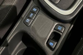 TOYOTA YARIS CROSS 1.5 VVT-h Design SUV 5dr Petrol Hybrid E-CVT Euro 6 (s/s) (116 p