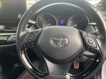 TOYOTA C-HR 1.8 VVT-h Design SUV 5dr Petrol Hybrid CVT Euro 6 (s/s) (122 ps)