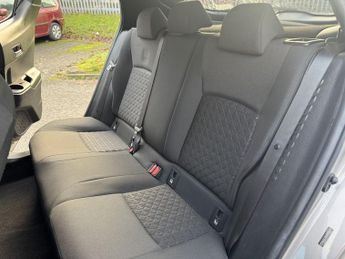 TOYOTA C-HR 1.8 VVT-h Design SUV 5dr Petrol Hybrid CVT Euro 6 (s/s) (122 ps)