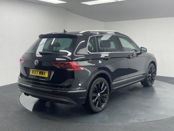 VOLKSWAGEN TIGUAN 2.0 TSI BlueMotion Tech SEL SUV 5dr Petrol DSG 4Motion Euro 6 (s
