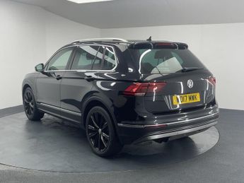 VOLKSWAGEN TIGUAN 2.0 TSI BlueMotion Tech SEL SUV 5dr Petrol DSG 4Motion Euro 6 (s