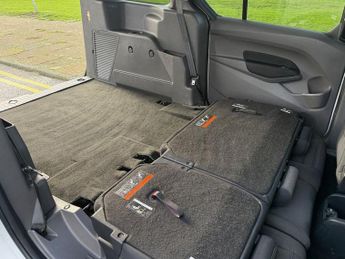 FORD GRAND TOURNEO CONNECT 1.5 EcoBlue Titanium MPV 5dr Diesel Auto Euro 6 (s/s) (120 ps)