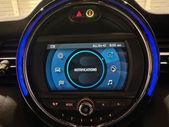 MINI Electric Hatch Cooper SE 32.6kWh Level 2 Hatchback 3dr Electric Auto (184 ps)