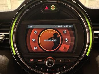 MINI Electric Hatch Cooper SE 32.6kWh Level 2 Hatchback 3dr Electric Auto (184 ps)