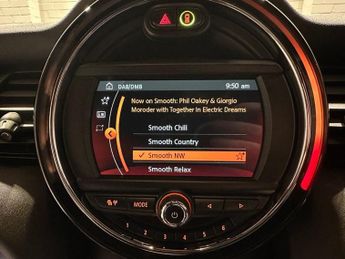 MINI Electric Hatch Cooper SE 32.6kWh Level 2 Hatchback 3dr Electric Auto (184 ps)