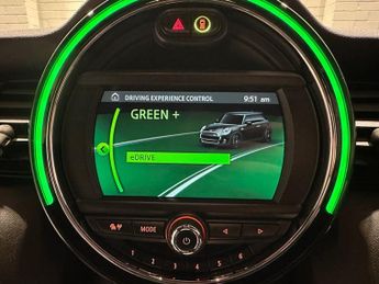 MINI Electric Hatch Cooper SE 32.6kWh Level 2 Hatchback 3dr Electric Auto (184 ps)