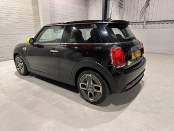 MINI Electric Hatch Cooper SE 32.6kWh Level 2 Hatchback 3dr Electric Auto (184 ps)