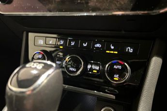 SKODA SUPERB 2.0 TSI SE L Estate 5dr Petrol DSG Euro 6 (s/s) (190 ps) Front  