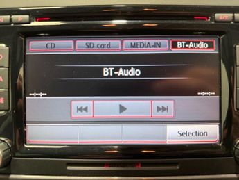 VOLKSWAGEN TIGUAN 2.0 TDI BlueMotion Tech SE SUV 5dr Diesel DSG 4WD Euro 5 (s/s) (