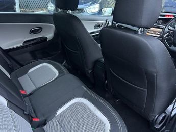 KIA CEED 1.6 CRDi 3 Sportswagon 5dr Diesel Auto Euro 5 (126 bhp)