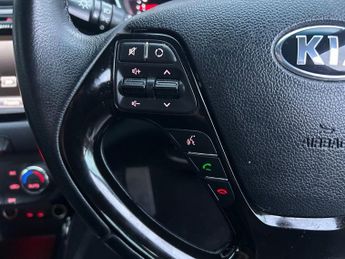 KIA CEED 1.6 CRDi 3 Sportswagon 5dr Diesel Auto Euro 5 (126 bhp)