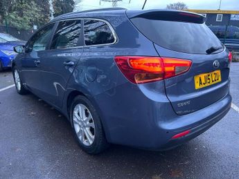 KIA CEED 1.6 CRDi 3 Sportswagon 5dr Diesel Auto Euro 5 (126 bhp)