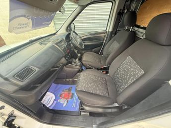 VAUXHALL COMBO 1.3 CDTi 2000 ecoFLEX 16v Panel Van 3dr Diesel Manual FWD L1 H1 