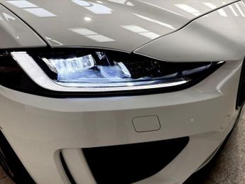 JAGUAR XE 2.0 D180 R-Dynamic HSE Saloon 4dr Diesel Auto Euro 6 (s/s) (180 