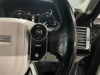 LAND ROVER RANGE ROVER 3.0 TD V6 Vogue SUV 5dr Diesel Auto 4WD Euro 5 (s/s) (258 ps)